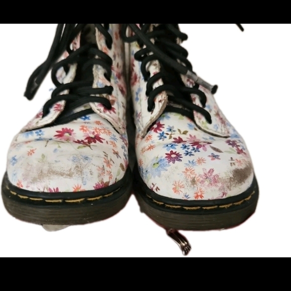 Dr Martens Kids Brooklee Lace Ankle Combat in White Floral Feminine Boot 8 - Picture 5 of 13